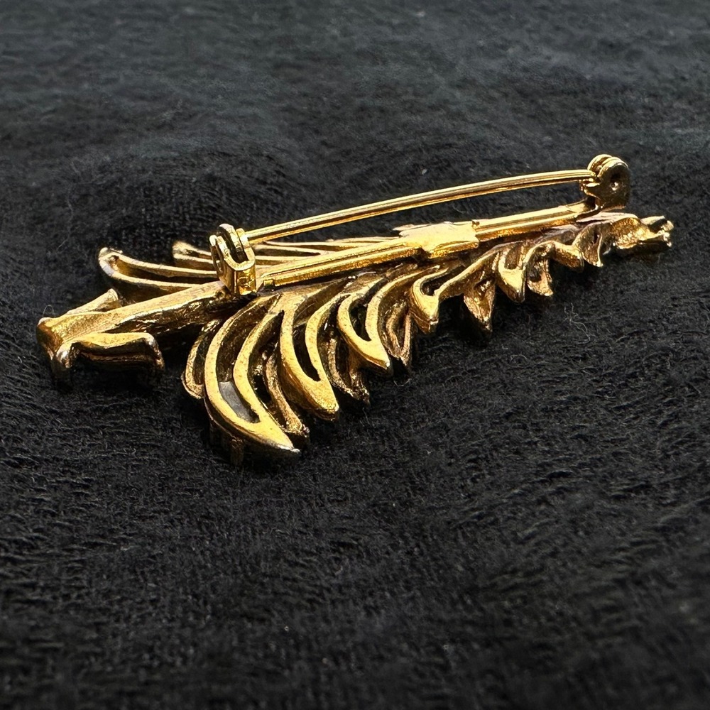 Christmas Tree Brooch Gold Tone Multicolor Rhinestone Holiday Pin - Picture 4 of 5